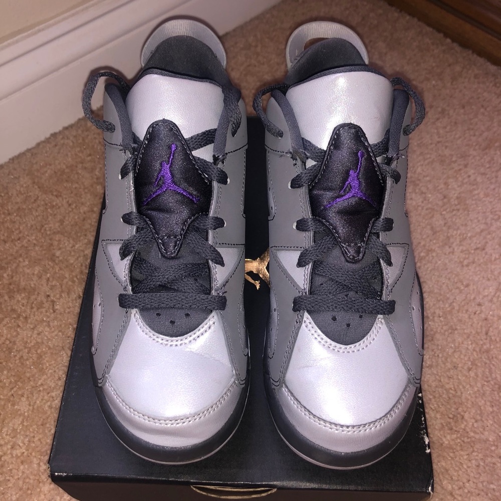 **SOLD**Nike Jordan Kids Retro 6 Low-size 1.5